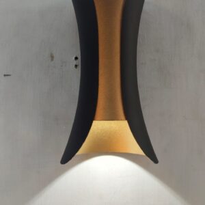 Outdoors wall light